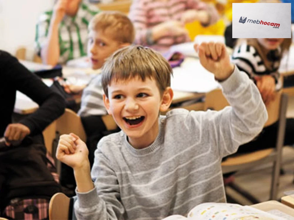 Türk Eğitim Sistemi ABD'den Finlandiya Modeline Geçiyor: Öğrenciler ve Öğretmenleri İlgilendiren Haber!