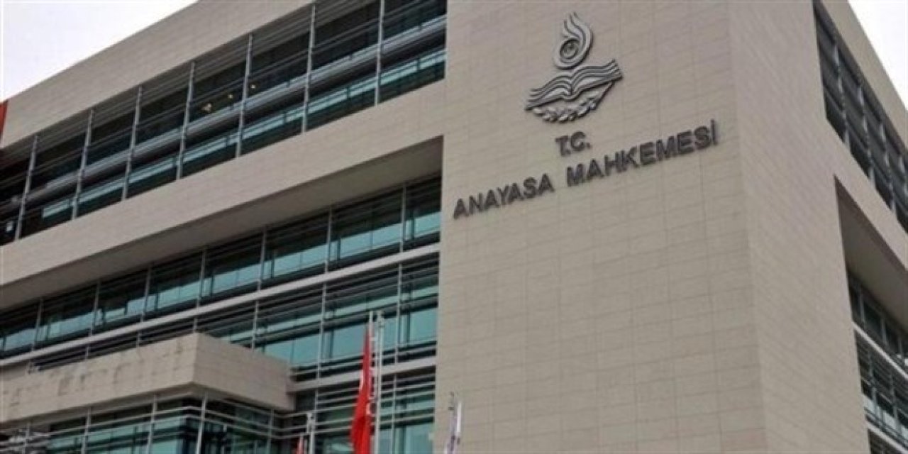 Anayasa Mahkemesinin uzman ve başöğretmenlik kararı Resmi Gazetede yayımlandı