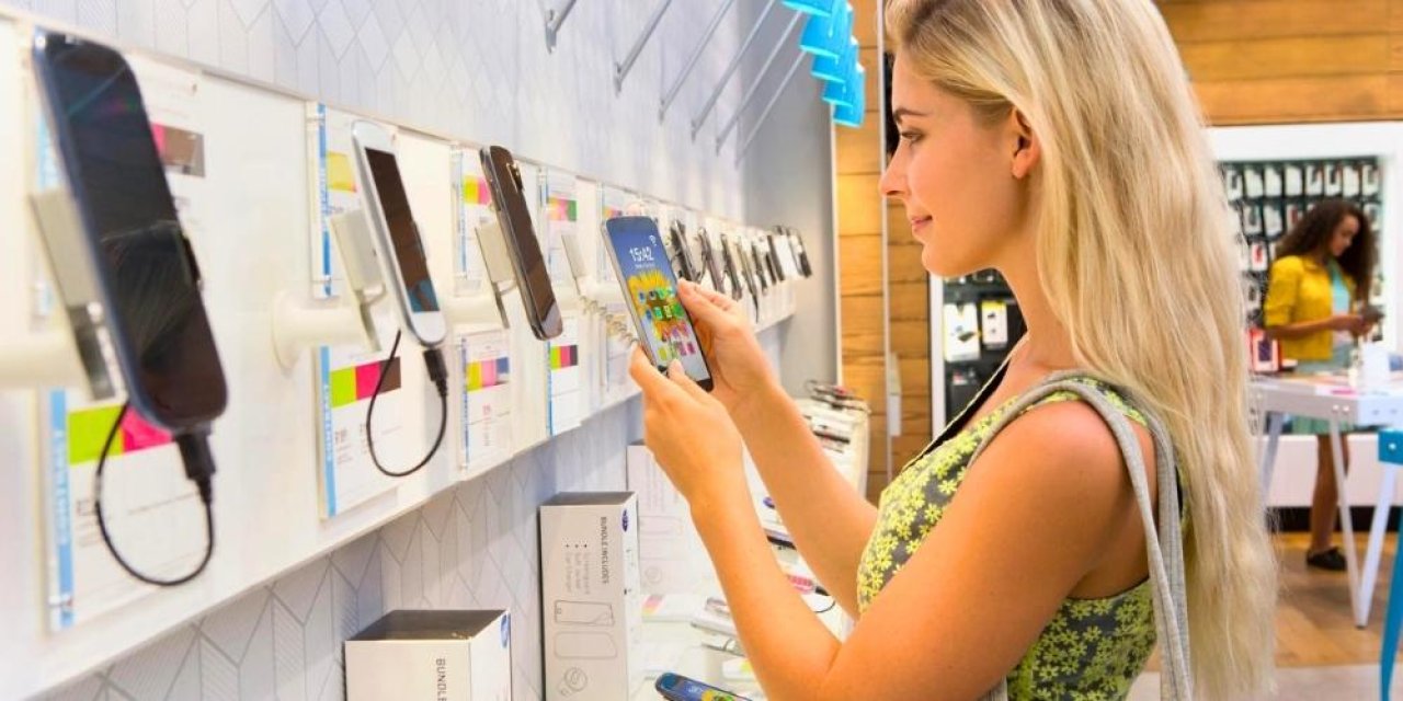 Öğrencilere Tüm Telefonlar, Bilgisayar, Tabletler ÖTV'siz Satılacak