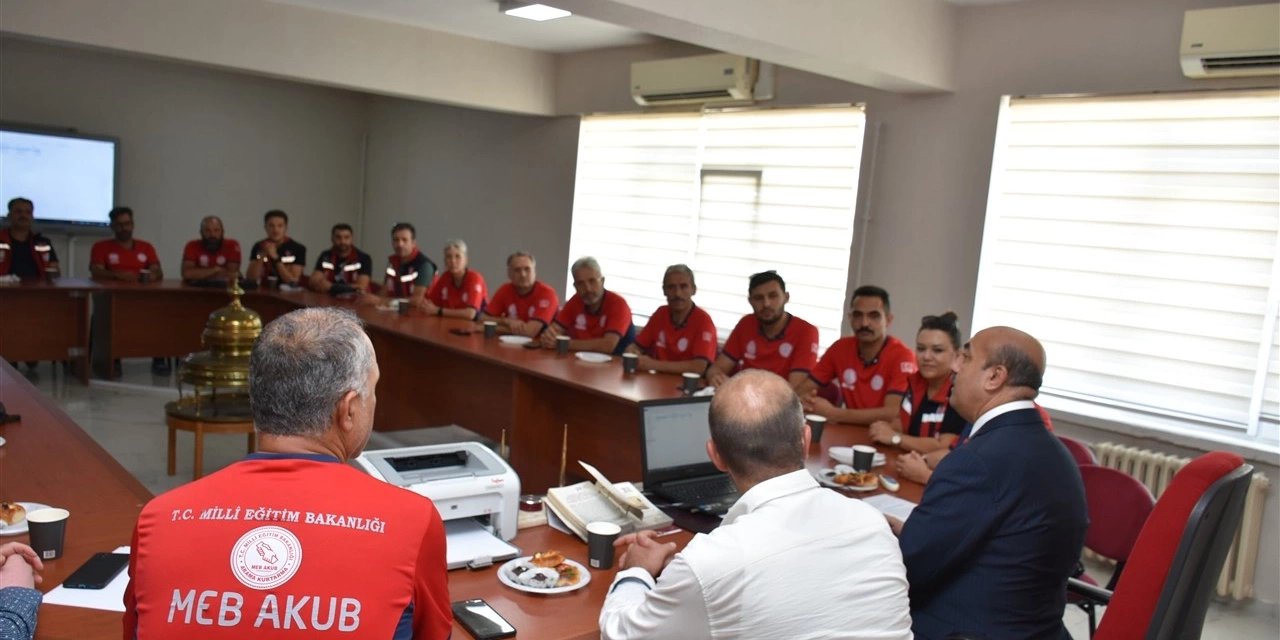 Öğretmenlerden oluşan AKUB sayısı 10 bine çıkarılıyor!