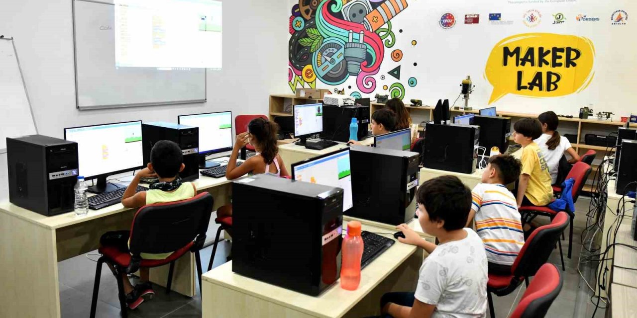 Okullarda verilen kodlama eğitimlerine son!