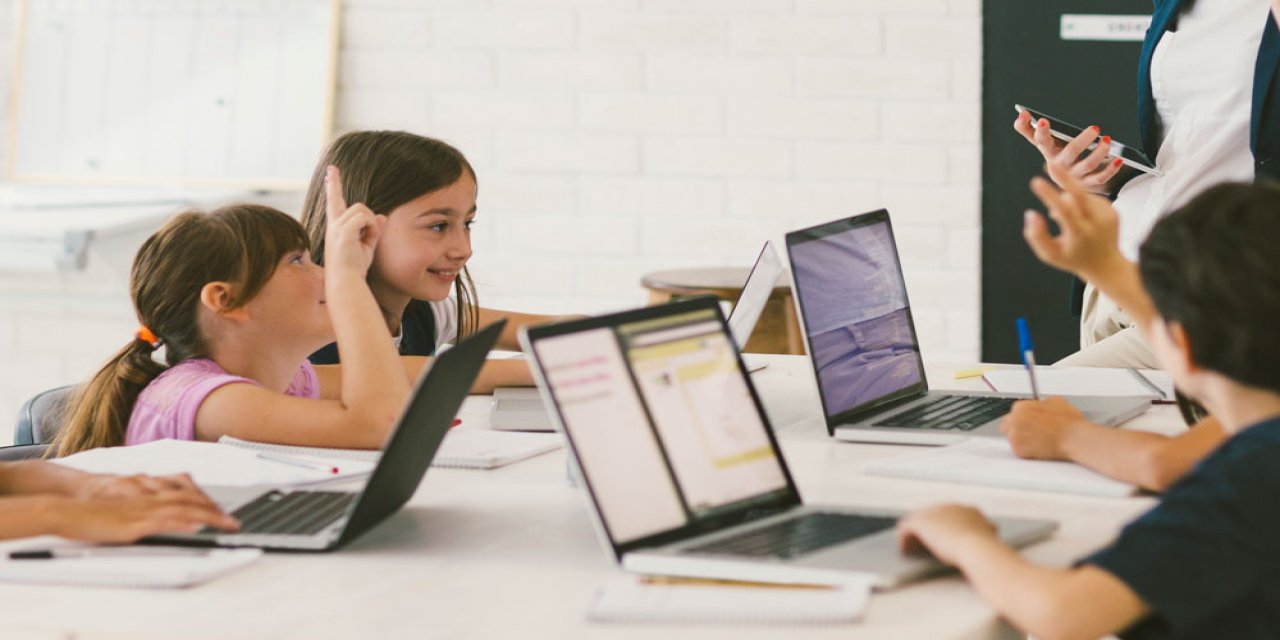 Geleneksel sınıf düzenini unutun! Tüm illerin ortaokul ve lise kademelerine şaşırtan uygulama geliyor!