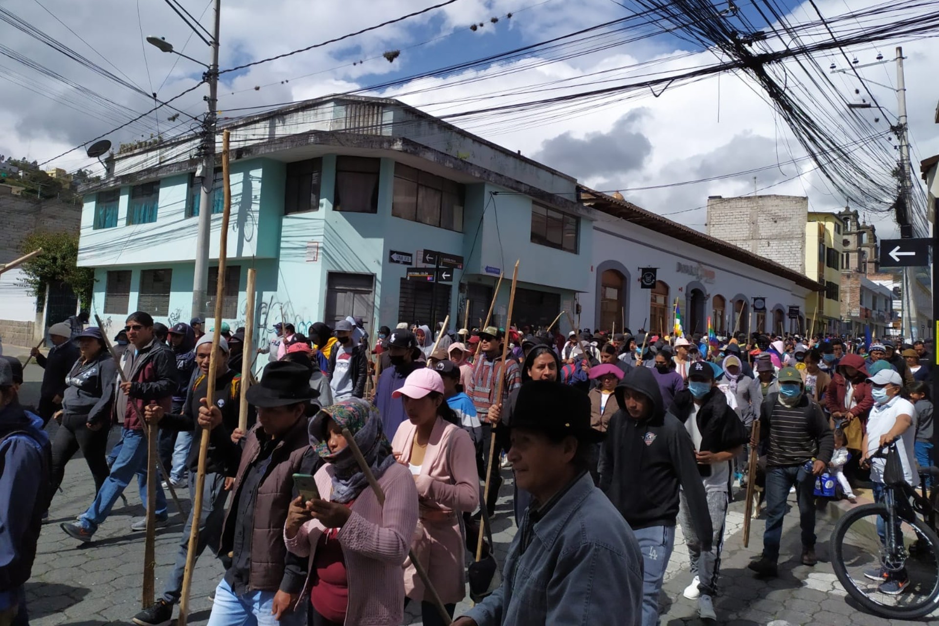 Ekvador Asgari Ücret ve İş İmkânları