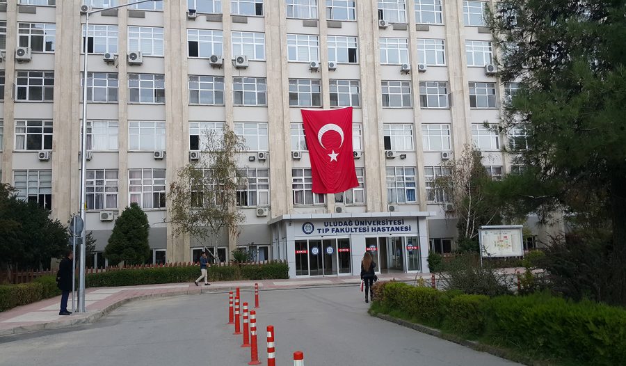 Bursa Uludağ Üniversitesi'nden Lise ve Lisans Mezunlarına 32 Sözleşmeli Personel Alımı Fırsatı