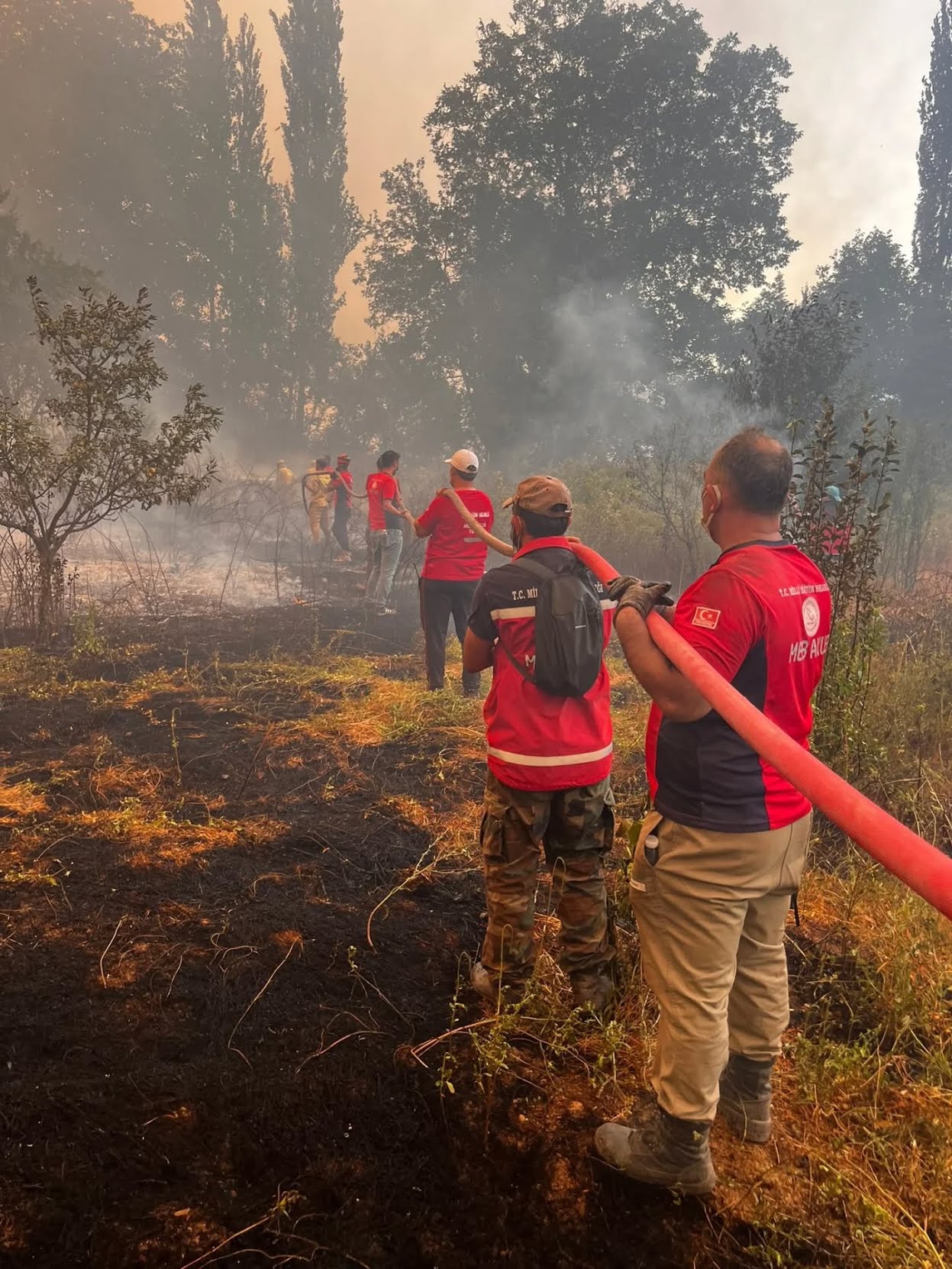 Öğretmenlerden Oluşan MEB AKUB Yangına Müdahale İçin Uşak, Bursa ve Karabük'te de Görev Başında!