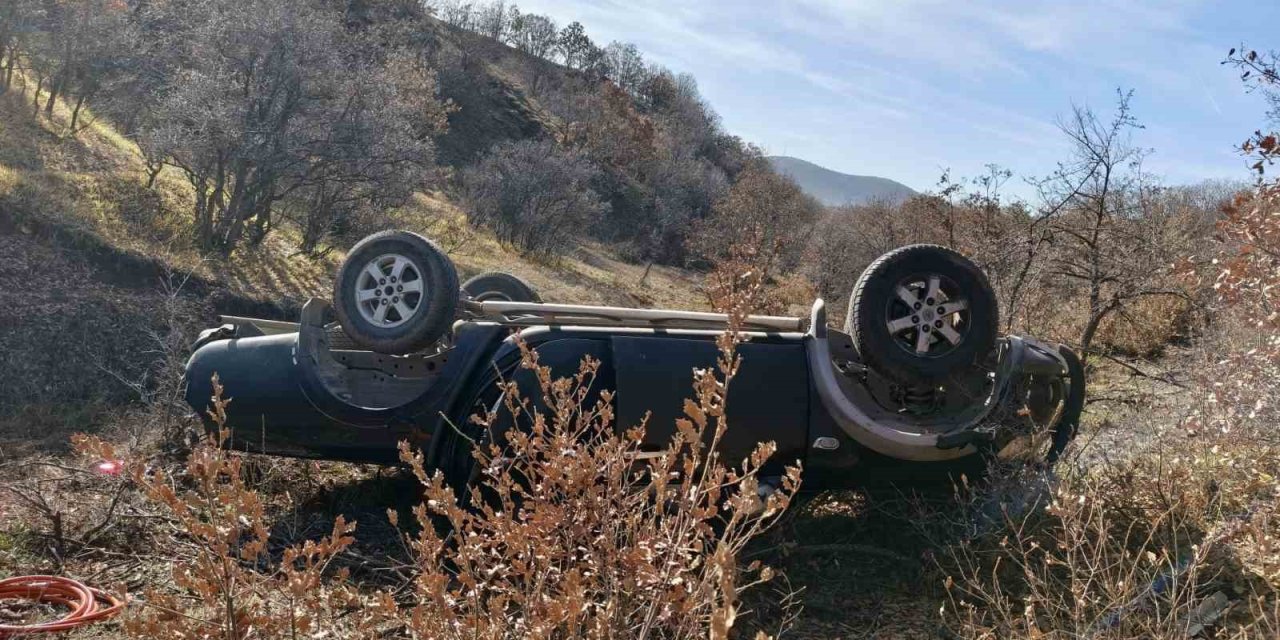 Haber Alınamayan Öğretmen Trafik Kazası Yaptığı Araçta Dere Kenarında Ölü Bulundu