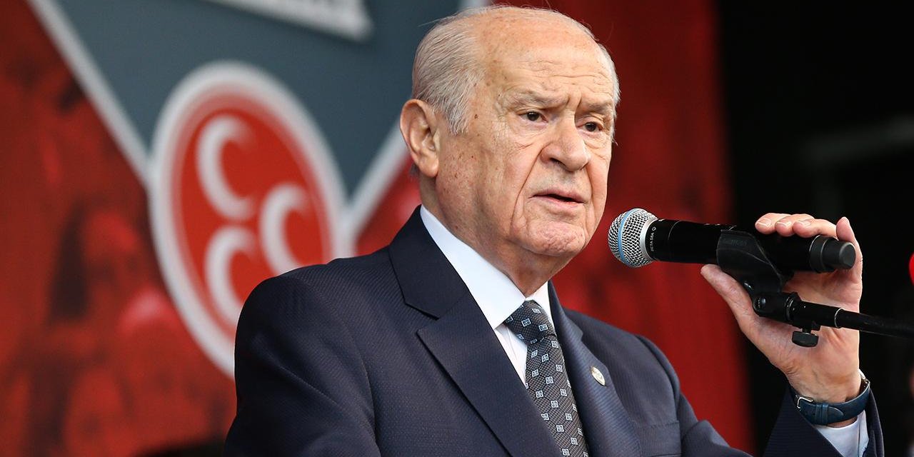 Devlet Bahçeli'den Öğretmenlere Müjde Gibi Çağrı