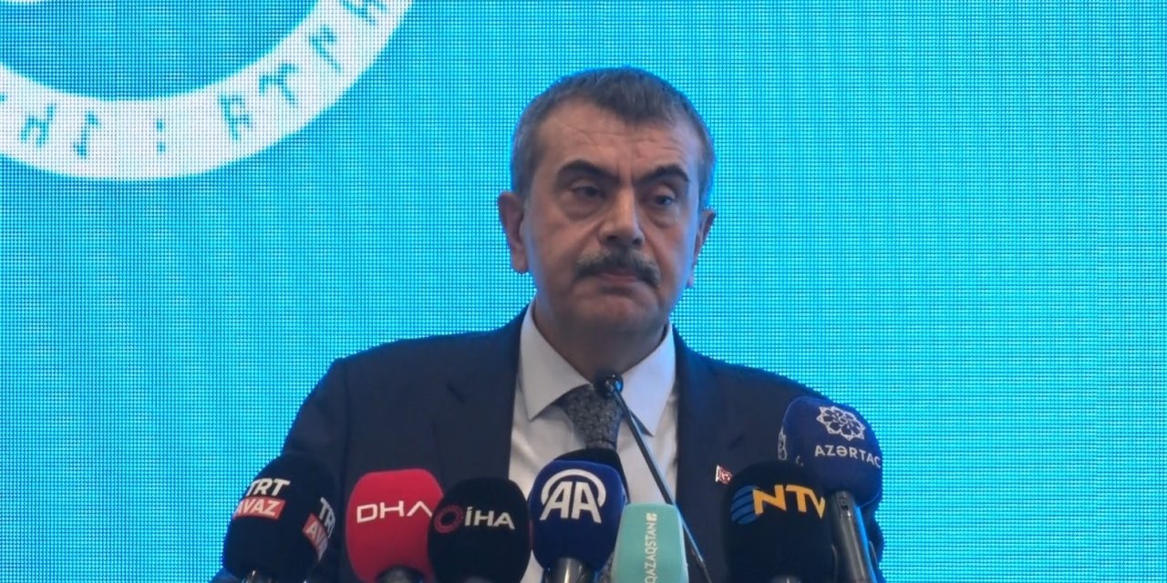 Okullarda Neden Tek Tip Kıyafet? Bakan Tekin’den Aileleri ve Öğrencileri Yakından İlgilendiren Açıklama!