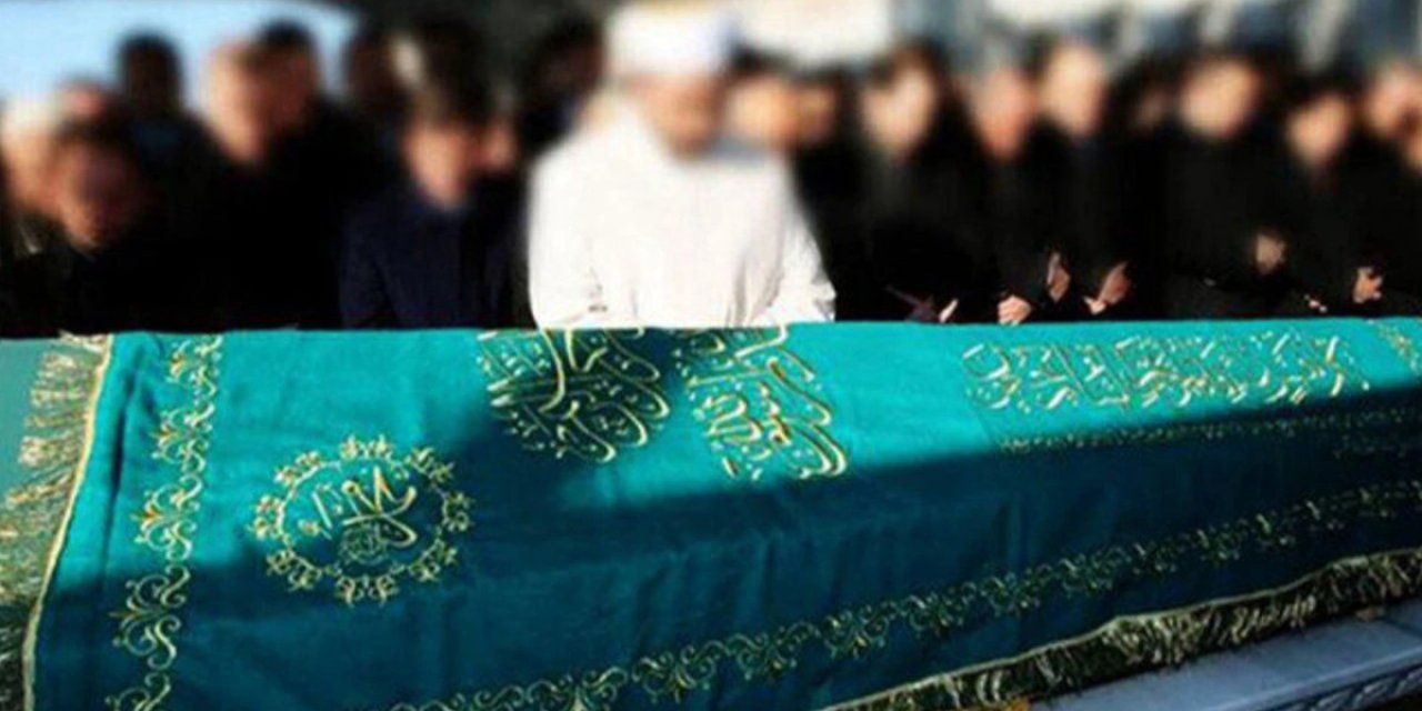 Okul Müdürü Tarladan Dönerken Devrilen Traktörün Altında Kaldı