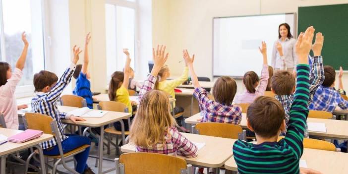 MEB Duyurdu Okullarda O Tarihe Kadar Yoklama Alınmaya Devam Edecek!